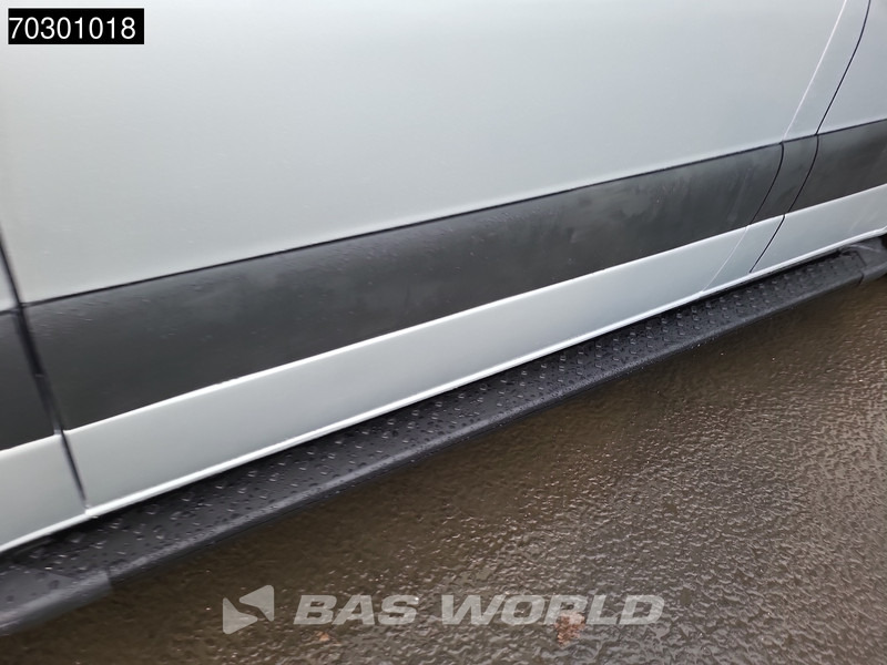 Furgoneta pequeña Mercedes-Benz Sprinter 315 CDI Special Edition Automaat L2H2 Trekhaak 150PK Airco Camera Parkeersensoren MBUX CarPlay Euro6 L2 12m3 Airco: foto 10 Furgoneta pequeña Mercedes-Benz Sprinter 315 CDI Special Edition Automaat L2H2 Trekhaak 150PK Airco Camera Parkeersensoren MBUX CarPlay Euro6 L2 12m3 Airco: foto 10