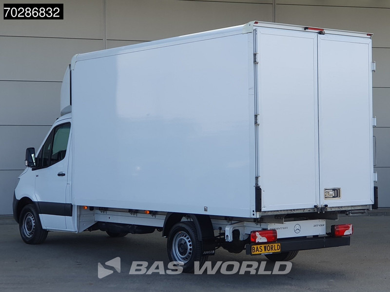 Mercedes-Benz Sprinter 317 CDI Automaat 170PK Bakwagen Achterdeuren Airco Camera Euro6 Meubelbak Koffer 21m3 Airco - Furgoneta caja cerrada: foto 2 Mercedes-Benz Sprinter 317 CDI Automaat 170PK Bakwagen Achterdeuren Airco Camera Euro6 Meubelbak Koffer 21m3 Airco - Furgoneta caja cerrada: foto 2