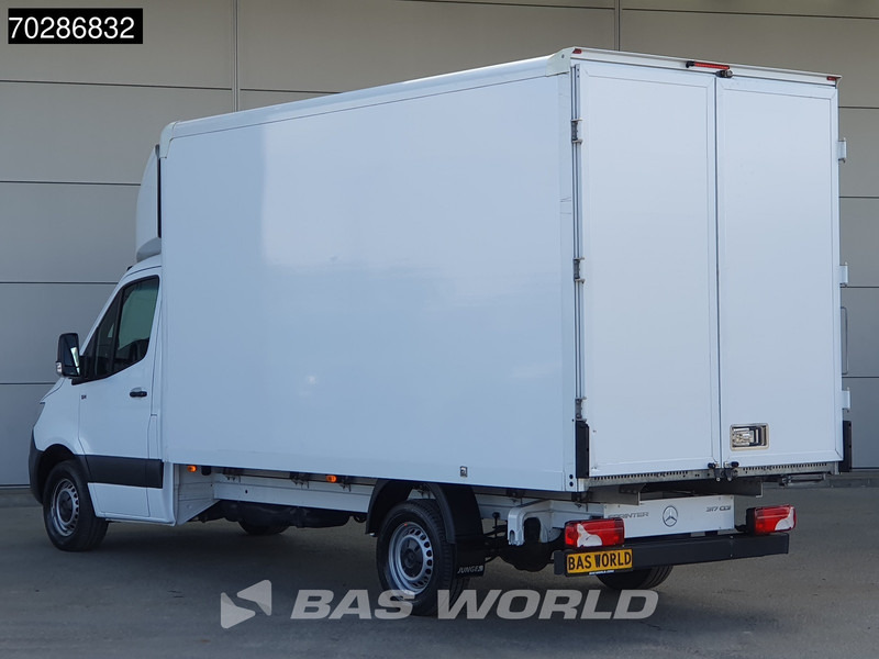 Mercedes-Benz Sprinter 317 CDI Automaat Bakwagen Achterdeuren Airco Camera Euro6 Meubelbak Koffer 21m3 Airco - Furgoneta caja cerrada: foto 2 Mercedes-Benz Sprinter 317 CDI Automaat Bakwagen Achterdeuren Airco Camera Euro6 Meubelbak Koffer 21m3 Airco - Furgoneta caja cerrada: foto 2