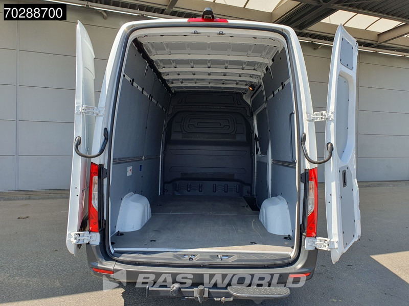 Mercedes-Benz Sprinter 319 CDI COMING SOON! Automaat L2H2 190PK Trekhaak Airco Camera Parkeersensoren Euro6 L2 12m3 Airco Trekhaak - Furgón: foto 3 Mercedes-Benz Sprinter 319 CDI COMING SOON! Automaat L2H2 190PK Trekhaak Airco Camera Parkeersensoren Euro6 L2 12m3 Airco Trekhaak - Furgón: foto 3