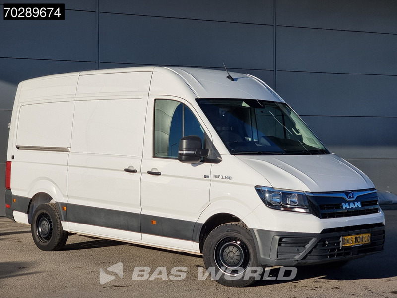 Volkswagen Crafter 140pk Automaat L3H3 Airco Trekhaak Camera Parkeersensoren Euro6 L2H2 11m3 Airco Trekhaak - Furgón: foto 3 Volkswagen Crafter 140pk Automaat L3H3 Airco Trekhaak Camera Parkeersensoren Euro6 L2H2 11m3 Airco Trekhaak - Furgón: foto 3