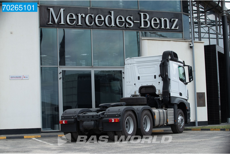 Mercedes-Benz Actros 2642 6X4 NEW! RHD 2x Tanks Euro 3 - Cabeza tractora: foto 5 Mercedes-Benz Actros 2642 6X4 NEW! RHD 2x Tanks Euro 3 - Cabeza tractora: foto 5