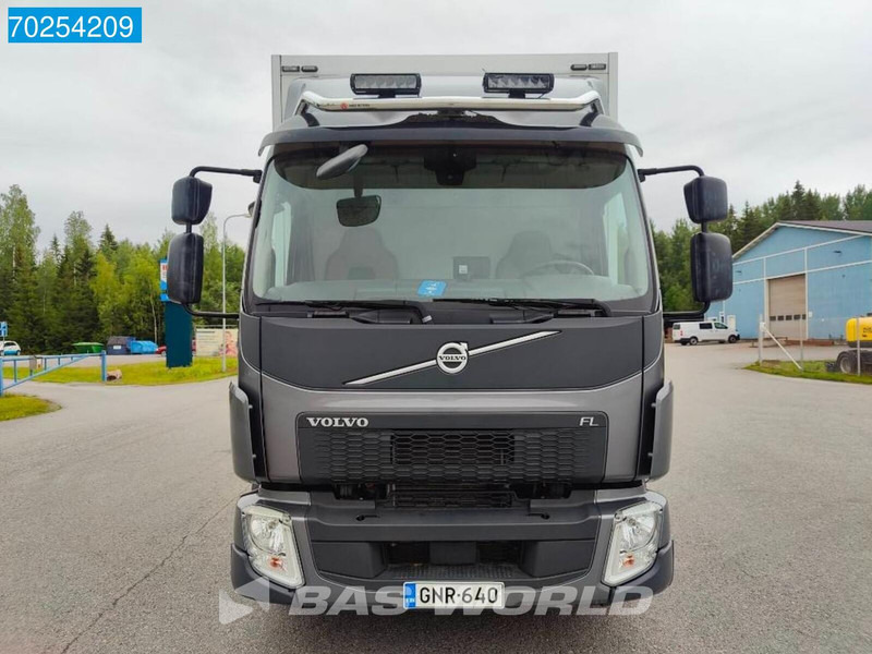 Volvo FL 250 4X2 Like NEW! Exhibition truck EURO 6 - Camión caja cerrada: foto 2 Volvo FL 250 4X2 Like NEW! Exhibition truck EURO 6 - Camión caja cerrada: foto 2