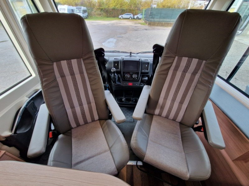 Knaus Sky I 650 MG - Autocaravana integral: foto 4 Knaus Sky I 650 MG - Autocaravana integral: foto 4