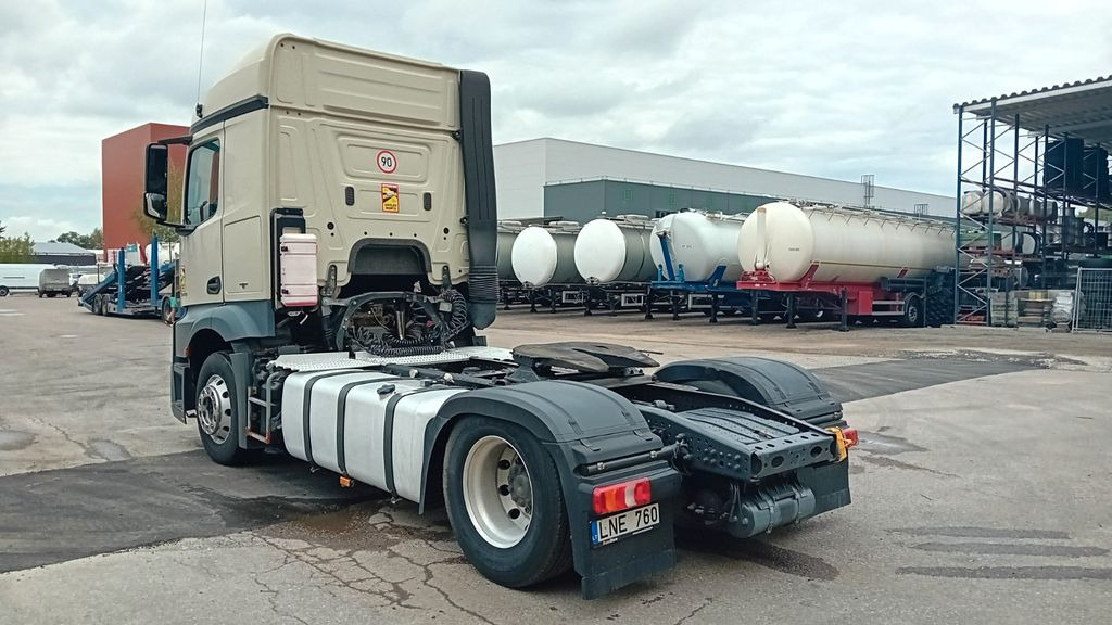 Mercedes-Benz ADR Actros 1843 - Cabeza tractora: foto 4 Mercedes-Benz ADR Actros 1843 - Cabeza tractora: foto 4