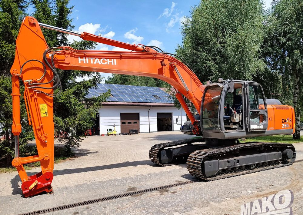 Hitachi ZX250 LCN-3 - Excavadora de cadenas: foto 1 Hitachi ZX250 LCN-3 - Excavadora de cadenas: foto 1