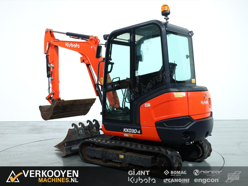 Kubota KX030-4 Minigraver - Miniexcavadora: foto 3 Kubota KX030-4 Minigraver - Miniexcavadora: foto 3