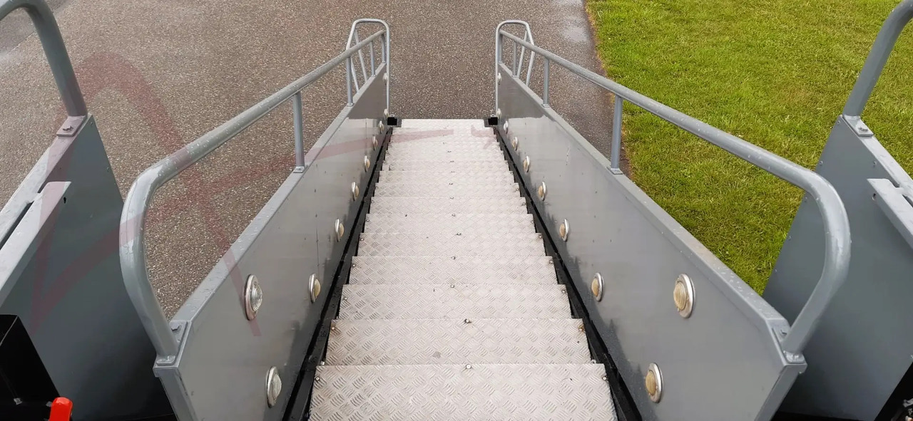 AMSS SKYWAY 66-148 - Escalera de pasajeros: foto 5 AMSS SKYWAY 66-148 - Escalera de pasajeros: foto 5