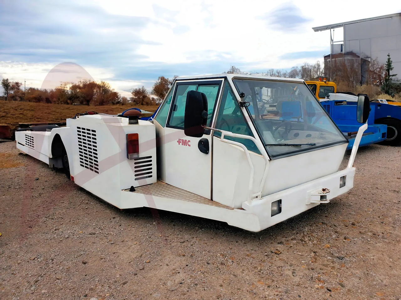 FMC PTS 3-R - Remolcador de aviones: foto 1 FMC PTS 3-R - Remolcador de aviones: foto 1