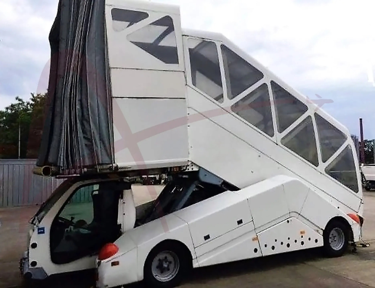 KAHLBACHER JET-STEP 180/420 - Escalera de pasajeros: foto 3 KAHLBACHER JET-STEP 180/420 - Escalera de pasajeros: foto 3