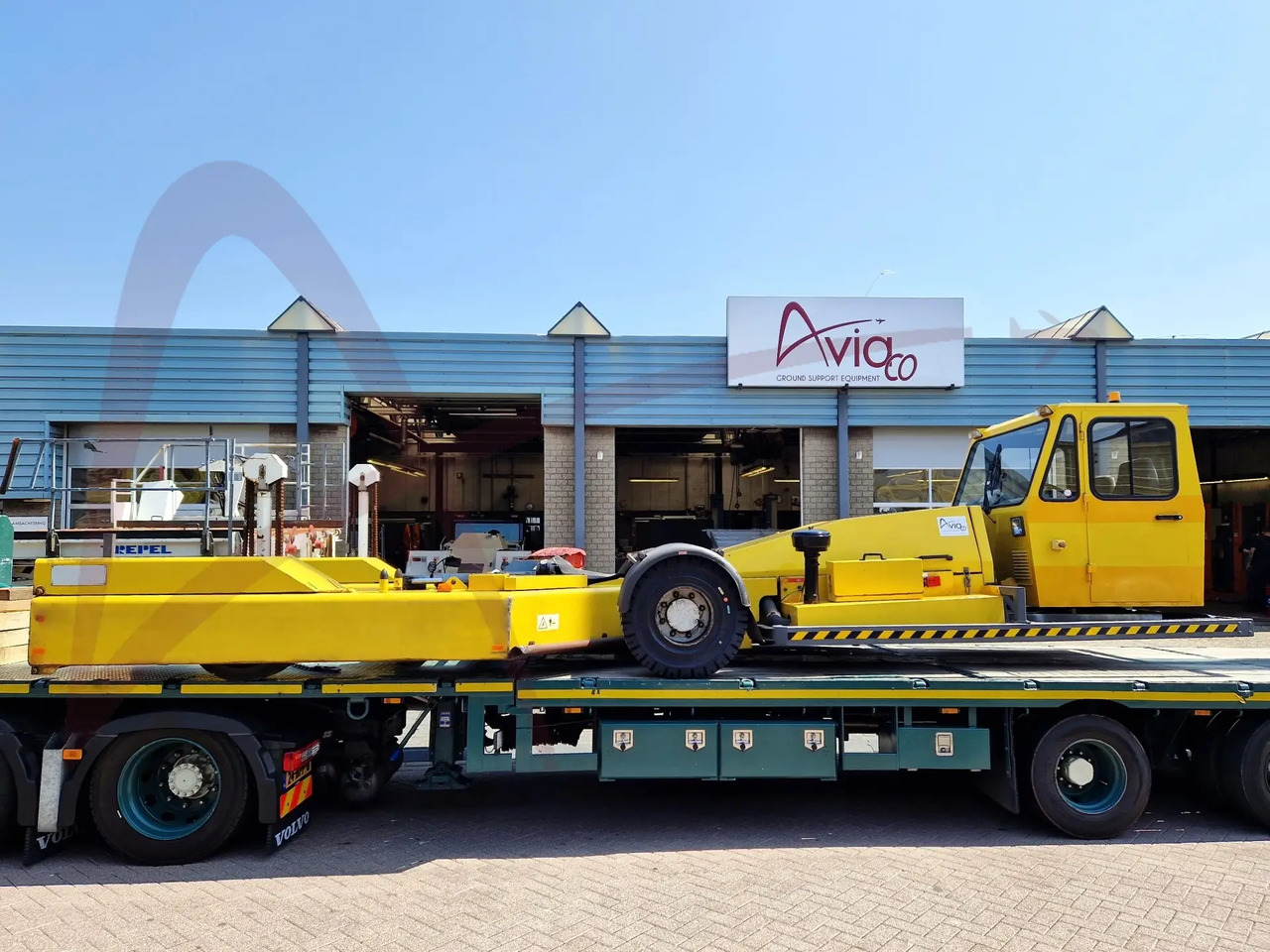 KALMAR TBL180 - Remolcador de aviones: foto 1 KALMAR TBL180 - Remolcador de aviones: foto 1
