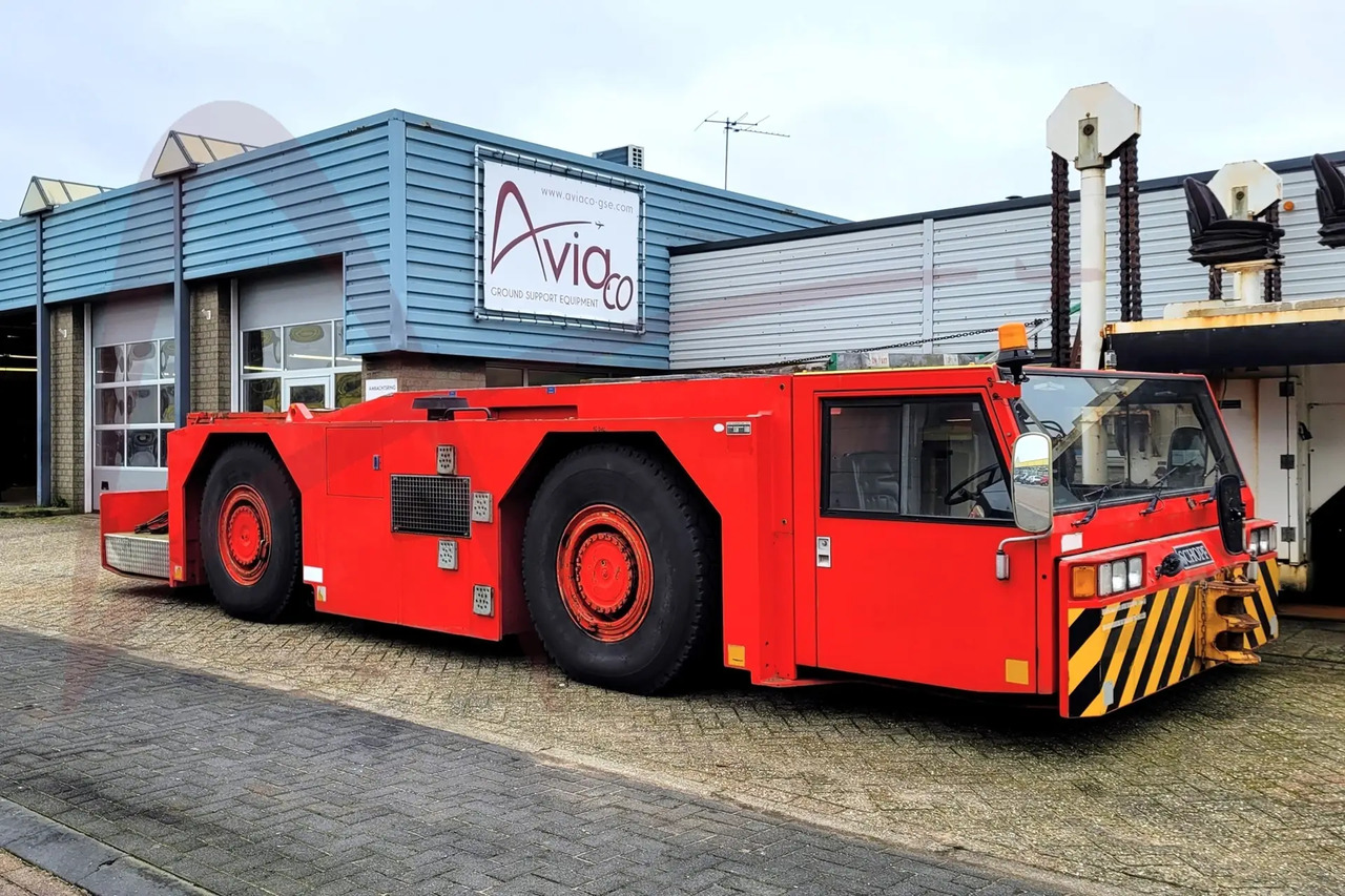 SCHOPF F396P - Remolcador de aviones: foto 1 SCHOPF F396P - Remolcador de aviones: foto 1