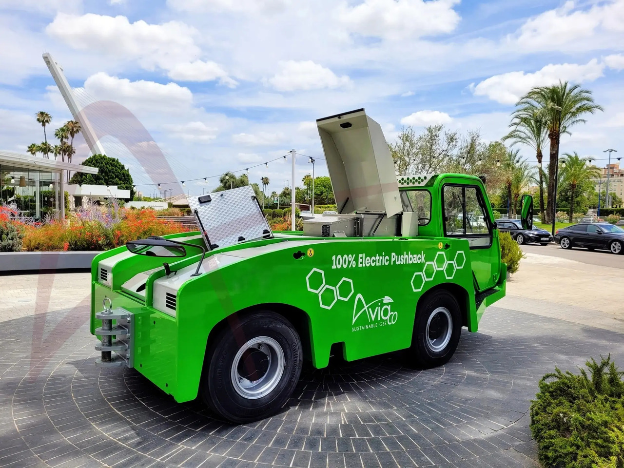 TLD TMX-150/12 Electric - Remolcador de aviones: foto 2 TLD TMX-150/12 Electric - Remolcador de aviones: foto 2