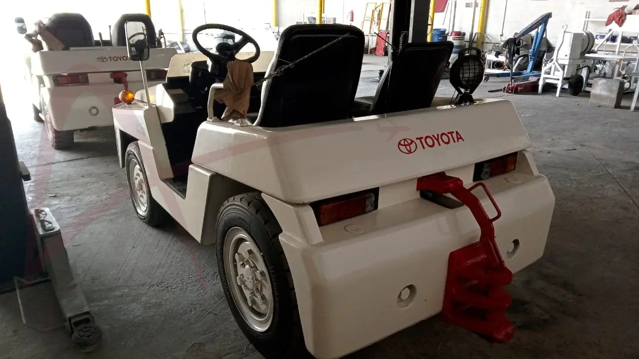 TOYOTA 02-2TD25 - Tractor de equipaje: foto 2 TOYOTA 02-2TD25 - Tractor de equipaje: foto 2