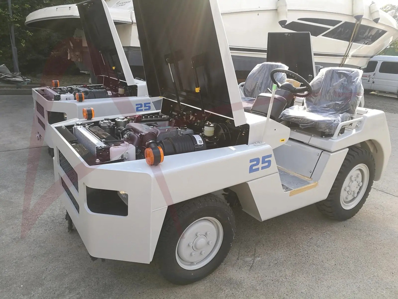 TOYOTA 52-2TD-25 - Tractor de equipaje: foto 2 TOYOTA 52-2TD-25 - Tractor de equipaje: foto 2