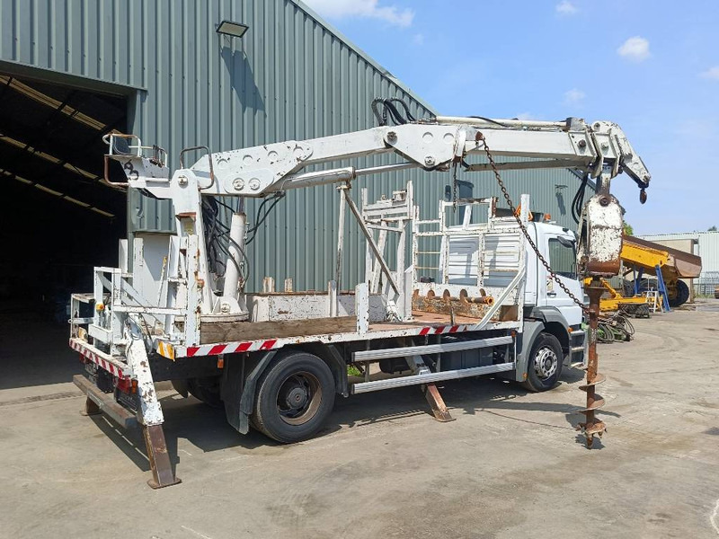 Mercedes-Benz atego risa camgrue 9501 drill boor airco incl rod - Perforadora: foto 2 Mercedes-Benz atego risa camgrue 9501 drill boor airco incl rod - Perforadora: foto 2
