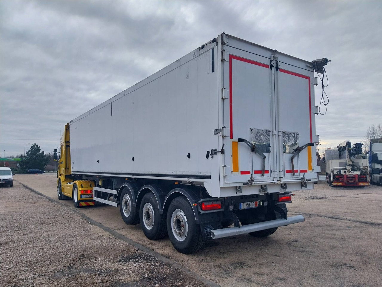 BODEX 55m3 - Semirremolque volquete: foto 1 BODEX 55m3 - Semirremolque volquete: foto 1