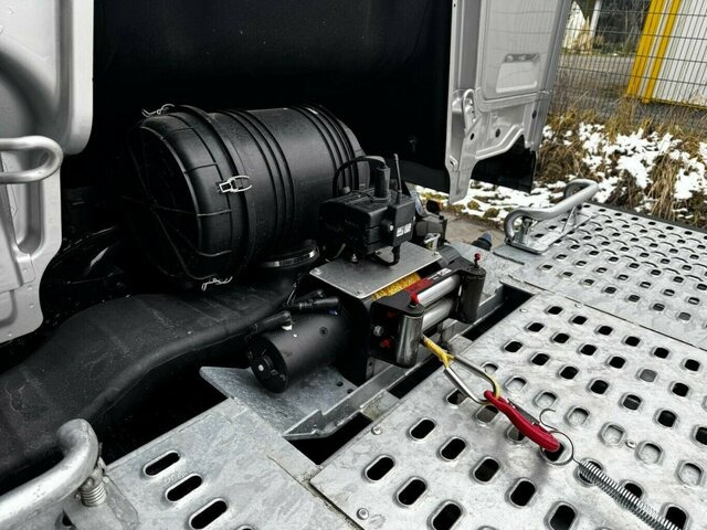 MAN TGL 12.250 BL Autotransporter FVG wie neu! - Grua de remolque autos: foto 5 MAN TGL 12.250 BL Autotransporter FVG wie neu! - Grua de remolque autos: foto 5