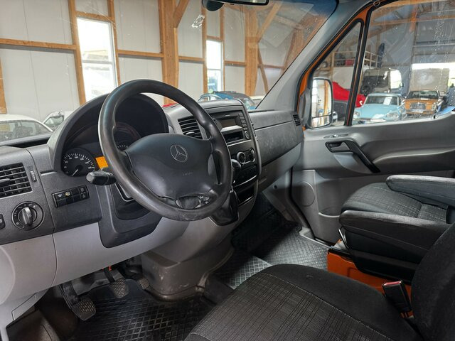 MERCEDES-BENZ Sprinter 316 CDI 4x4 Allrad L2H2 1. Hand!... - Furgón: foto 5 MERCEDES-BENZ Sprinter 316 CDI 4x4 Allrad L2H2 1. Hand!... - Furgón: foto 5