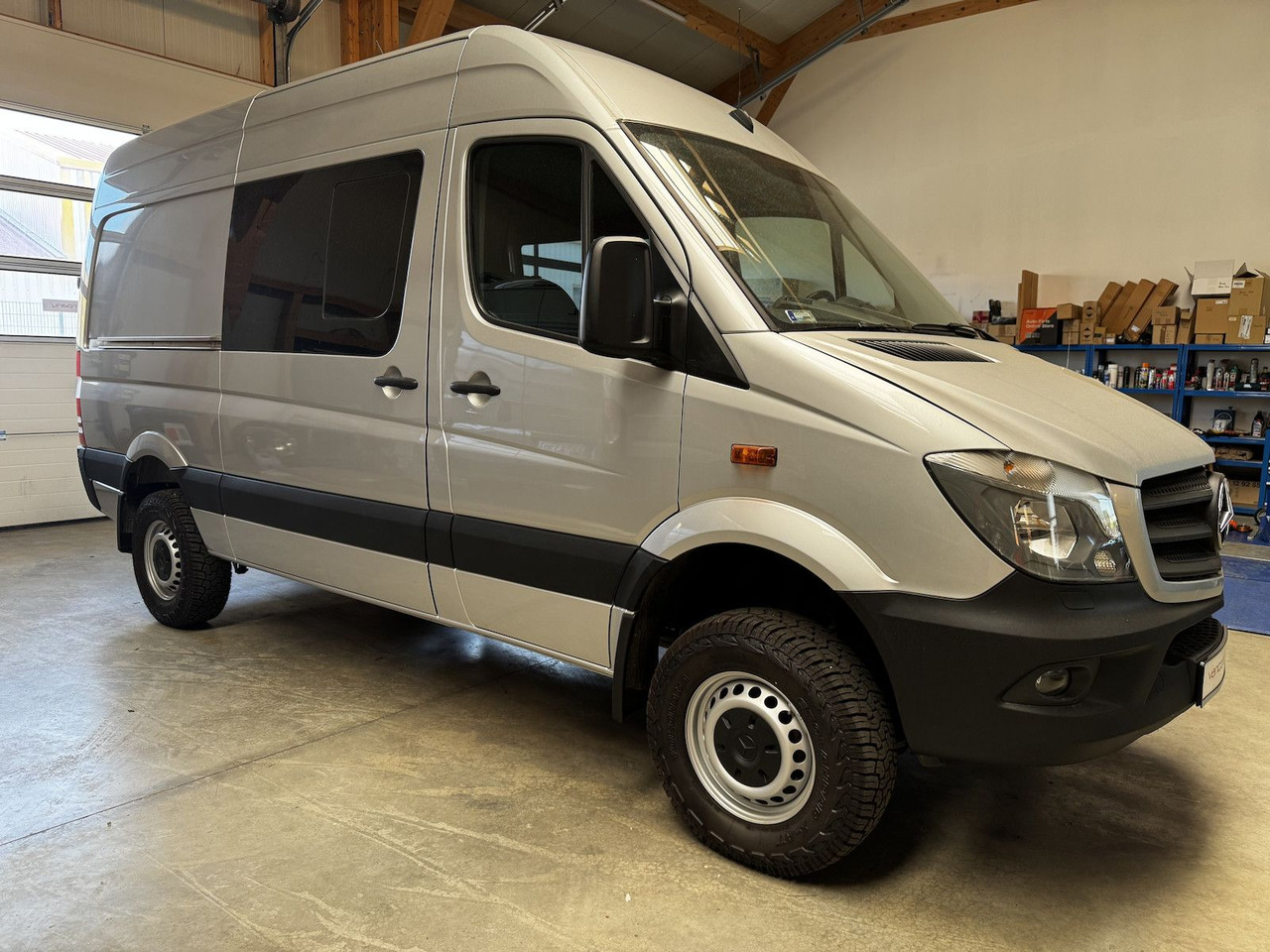 Mercedes-Benz Sprinter 316 CDI 4x4 ZG3 8-Sitzer wie neu! - Furgón, Furgoneta combi: foto 5 Mercedes-Benz Sprinter 316 CDI 4x4 ZG3 8-Sitzer wie neu! - Furgón, Furgoneta combi: foto 5