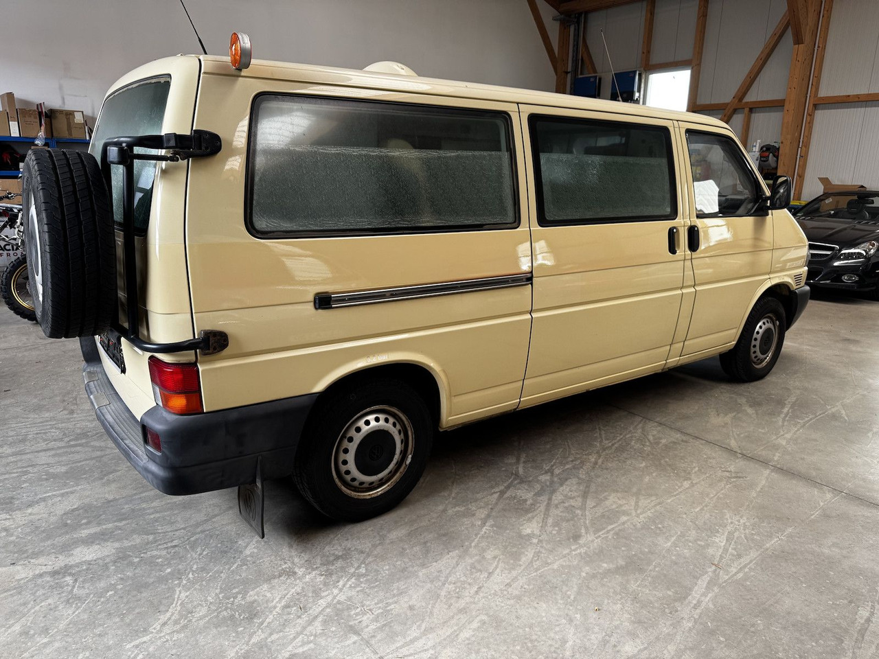 Volkswagen T4 2.5 TDI Syncro 4x4 lang 1. Hand! - Furgoneta de pasajeros: foto 5 Volkswagen T4 2.5 TDI Syncro 4x4 lang 1. Hand! - Furgoneta de pasajeros: foto 5