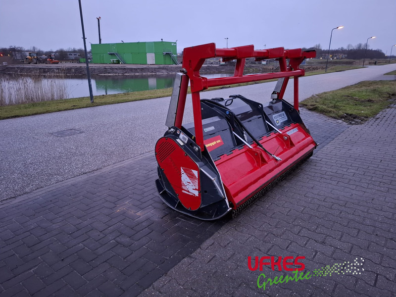 Seppi Midiforst DT 250 - Triturador de tocones: foto 2 Seppi Midiforst DT 250 - Triturador de tocones: foto 2