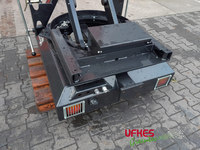 TP 200 driepuntsbok draaibaar - Trituradora de madera: foto 4 TP 200 driepuntsbok draaibaar - Trituradora de madera: foto 4