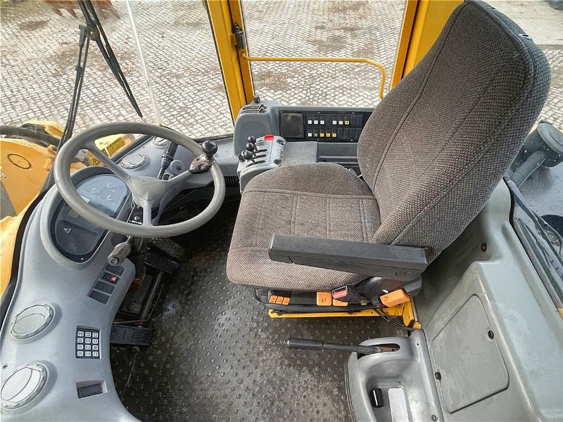 Cargadora de ruedas Volvo L 50 D: foto 6