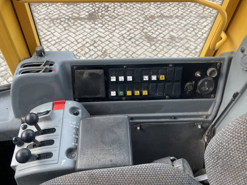 Cargadora de ruedas Volvo L 50 D: foto 8