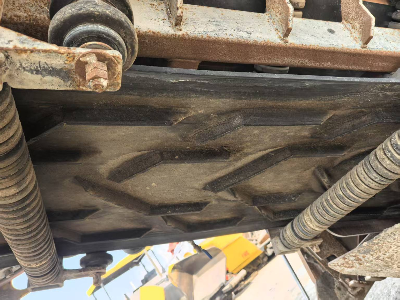 BOMAG Second Hand Asphalt Milling Machine BM2000/60 Asphalt Cold Milling Machine Price - Fresadora en frío: foto 4 BOMAG Second Hand Asphalt Milling Machine BM2000/60 Asphalt Cold Milling Machine Price - Fresadora en frío: foto 4