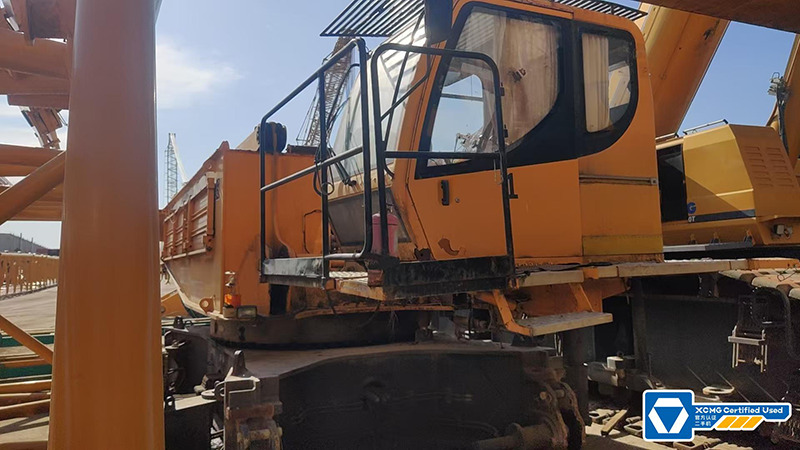 XCMG 2014 XGC130 130ton used crawler crane price - Grúa sobre orugas: foto 3 XCMG 2014 XGC130 130ton used crawler crane price - Grúa sobre orugas: foto 3