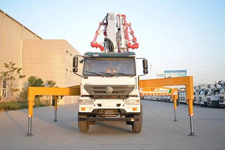 XCMG Factory HB37V Used 37m Concrete Pump Truck - Camión bomba de hormigón: foto 5 XCMG Factory HB37V Used 37m Concrete Pump Truck - Camión bomba de hormigón: foto 5