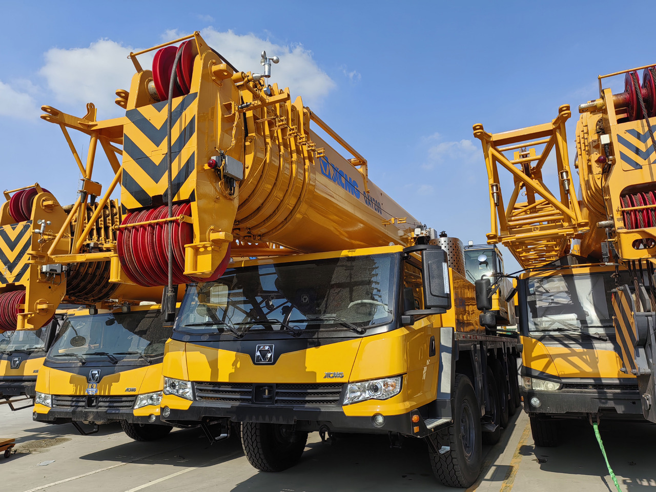 XCMG Factory Second Hand Mobile Truck Crane QAY200 200 Ton All Terrain Cranes In Good Condition - Grúa todo terreno: foto 2 XCMG Factory Second Hand Mobile Truck Crane QAY200 200 Ton All Terrain Cranes In Good Condition - Grúa todo terreno: foto 2