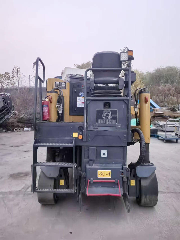 XCMG Official Second Hand Road Building Machine XM505 Small Asphalt Milling Machine For Sale - Fresadora en frío: foto 2 XCMG Official Second Hand Road Building Machine XM505 Small Asphalt Milling Machine For Sale - Fresadora en frío: foto 2