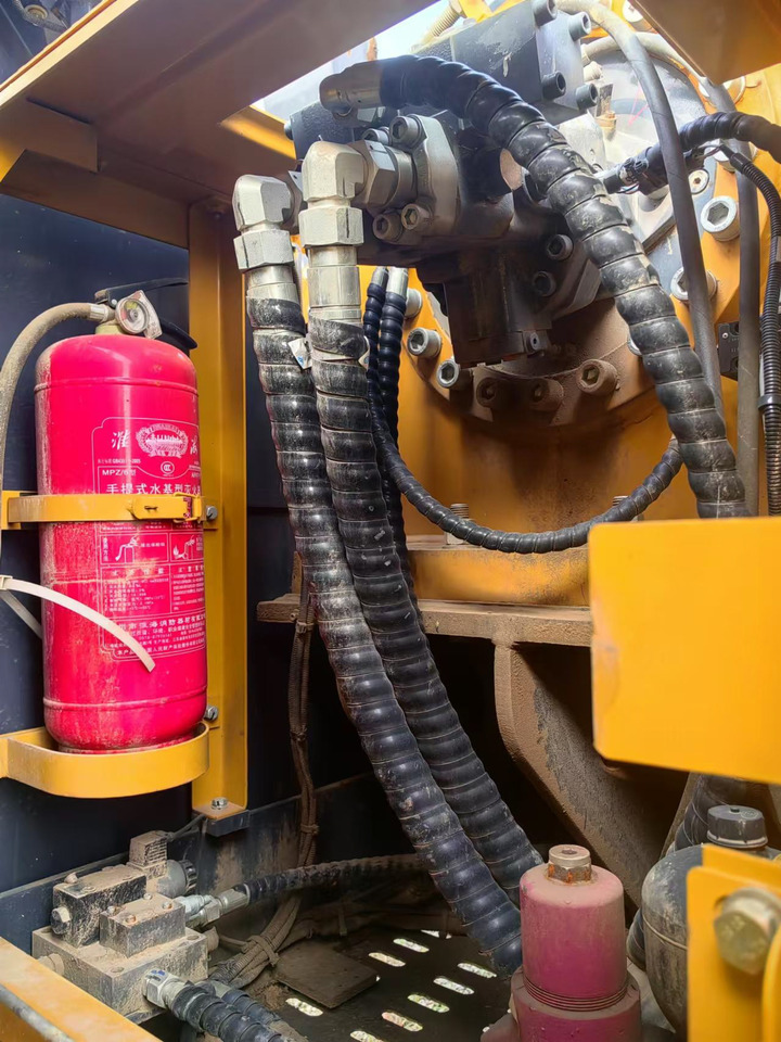 XCMG Official Second Hand Rotary Drill Machine XR160E Small Crawler Drill Rig Hot Sale - Perforadora: foto 4 XCMG Official Second Hand Rotary Drill Machine XR160E Small Crawler Drill Rig Hot Sale - Perforadora: foto 4