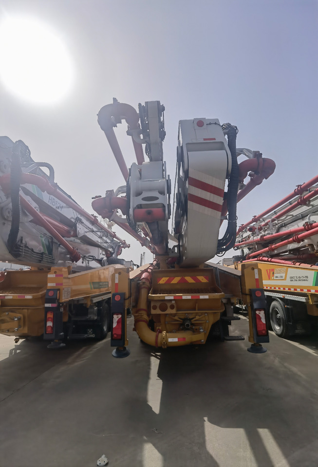 XCMG Official Used Diesel Concrete Pump 62m HB62V Truck-mounted Concrete Pump Hot Sale - Camión bomba de hormigón: foto 5 XCMG Official Used Diesel Concrete Pump 62m HB62V Truck-mounted Concrete Pump Hot Sale - Camión bomba de hormigón: foto 5