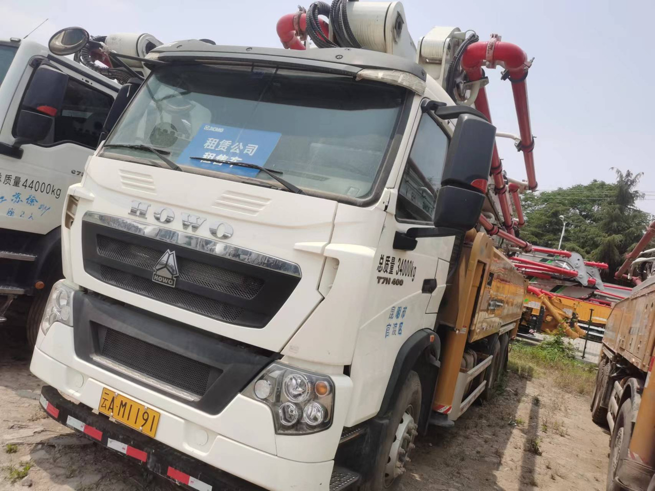 XCMG Official Used HB52V Schwing 52m Concrete Pump Truck Mounted Boom Concrete Pump Price - Camión bomba de hormigón: foto 4 XCMG Official Used HB52V Schwing 52m Concrete Pump Truck Mounted Boom Concrete Pump Price - Camión bomba de hormigón: foto 4