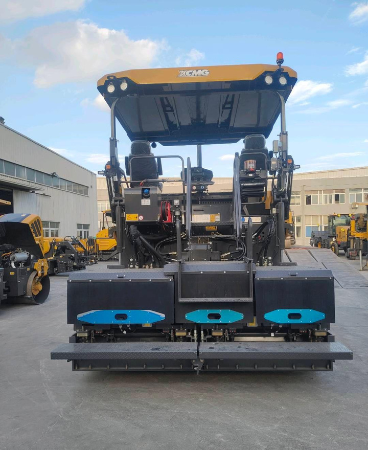 XCMG RP905IV used crawler portable concrete asphalt paver price - Pavimentadora de asfalto: foto 2 XCMG RP905IV used crawler portable concrete asphalt paver price - Pavimentadora de asfalto: foto 2