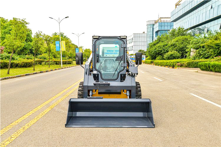 Minicargadora XCMG XC7-SR07 compact steer skid wheel loader for sale: foto 7