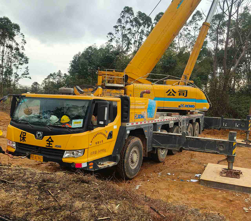 XCMG XCA220 all terrain crane hydraulic 220ton large ton crane 2021 - Grúa: foto 5 XCMG XCA220 all terrain crane hydraulic 220ton large ton crane 2021 - Grúa: foto 5