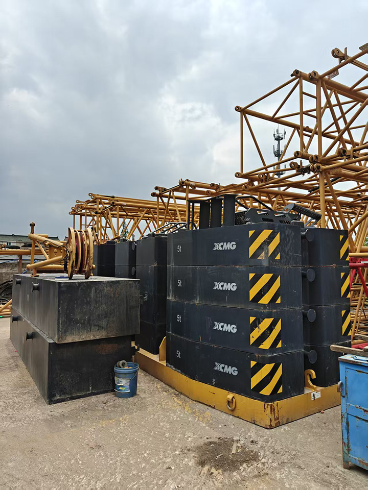 XCMG XLC200M small middle 200ton used crawler crane 2023 for sale - Grúa sobre orugas: foto 5 XCMG XLC200M small middle 200ton used crawler crane 2023 for sale - Grúa sobre orugas: foto 5
