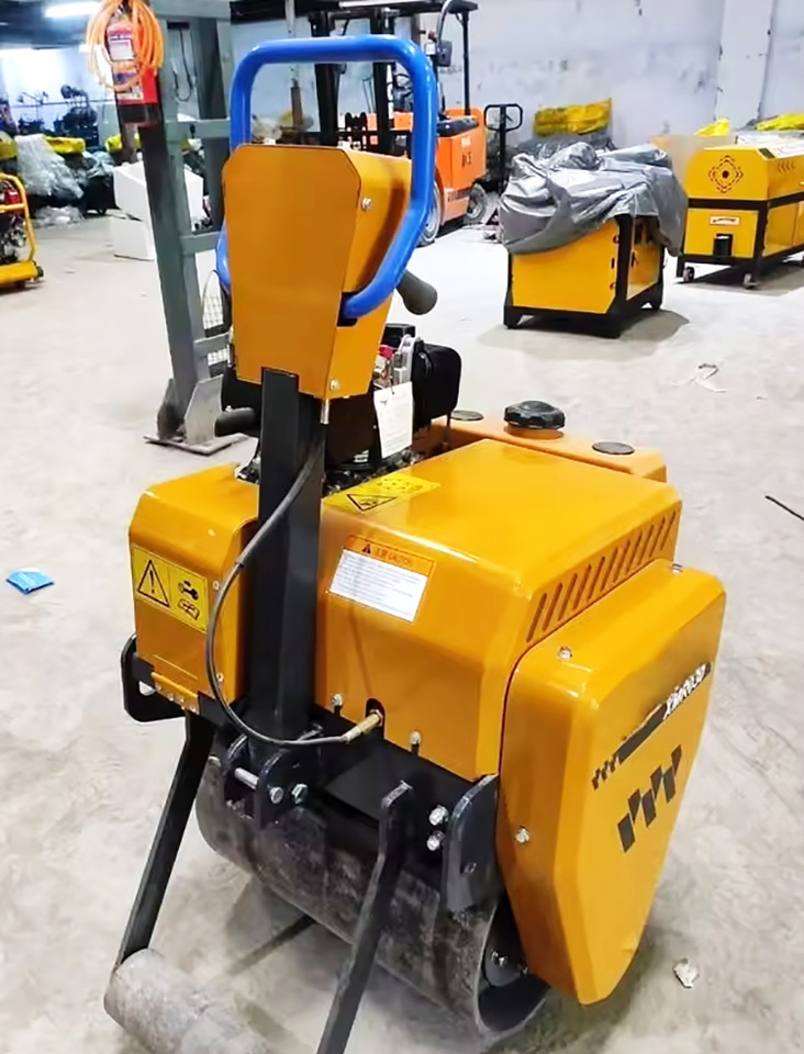 XCMG XMR030 small mini light single drum vibratory road roller - Mini compactadora: foto 2 XCMG XMR030 small mini light single drum vibratory road roller - Mini compactadora: foto 2
