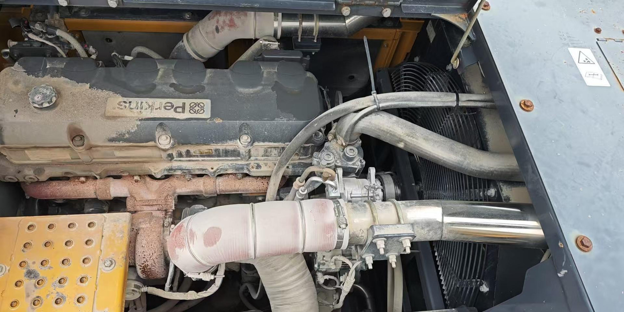 XCMG used crawler hydraulic excavator XE550DK 50ton price - Excavadora de cadenas: foto 5 XCMG used crawler hydraulic excavator XE550DK 50ton price - Excavadora de cadenas: foto 5