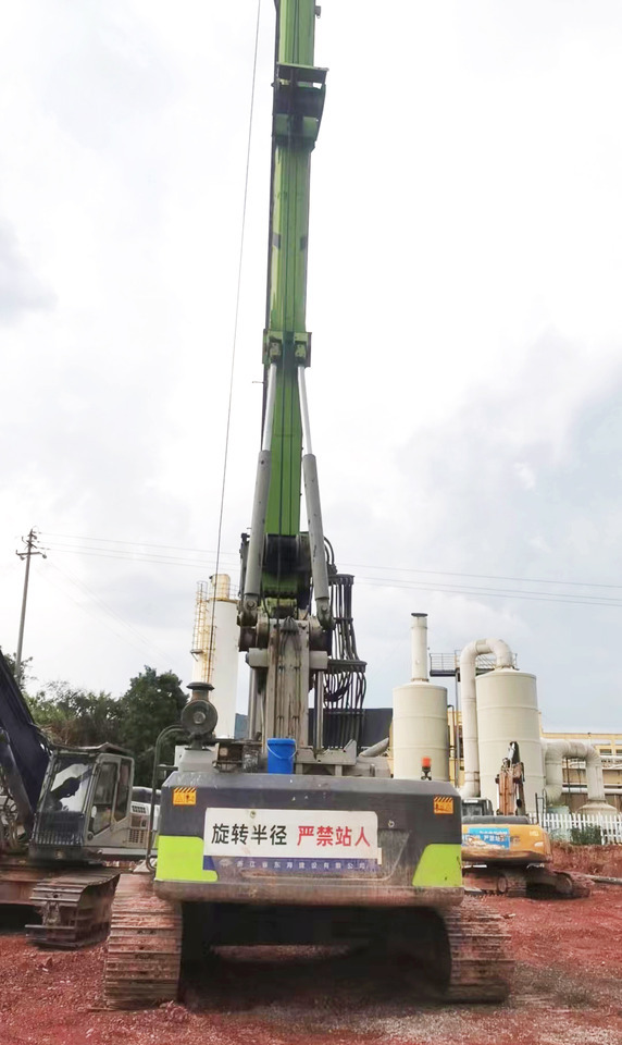 Zoomlion ZR360L used 2022 Rotary Drilling Rig price - Perforadora: foto 4 Zoomlion ZR360L used 2022 Rotary Drilling Rig price - Perforadora: foto 4