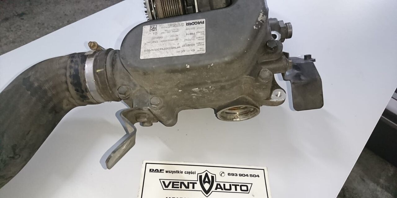 1955127 DAF XF 106 truck - Bomba de refrigerante para Camión: foto 2 1955127 DAF XF 106 truck - Bomba de refrigerante para Camión: foto 2