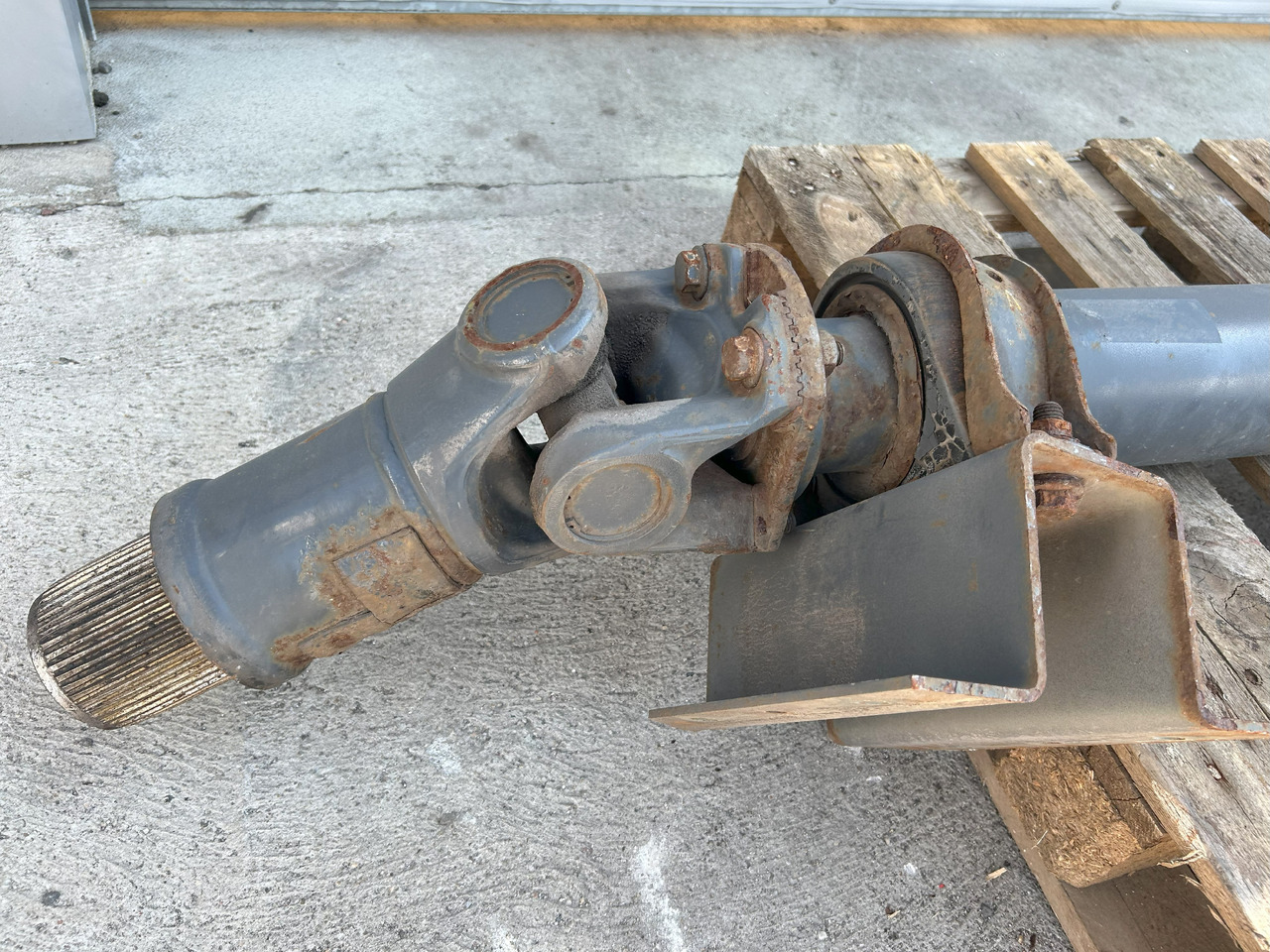 DAF XF 106 480 DRIVE SHAFT - Árbol de transmisión: foto 2 DAF XF 106 480 DRIVE SHAFT - Árbol de transmisión: foto 2