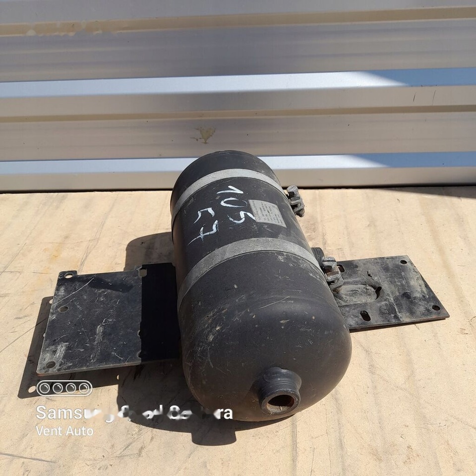 DAF XF 1065 1733548 DAF 1733548 truck - Piezas de freno para Camión: foto 2 DAF XF 1065 1733548 DAF 1733548 truck - Piezas de freno para Camión: foto 2