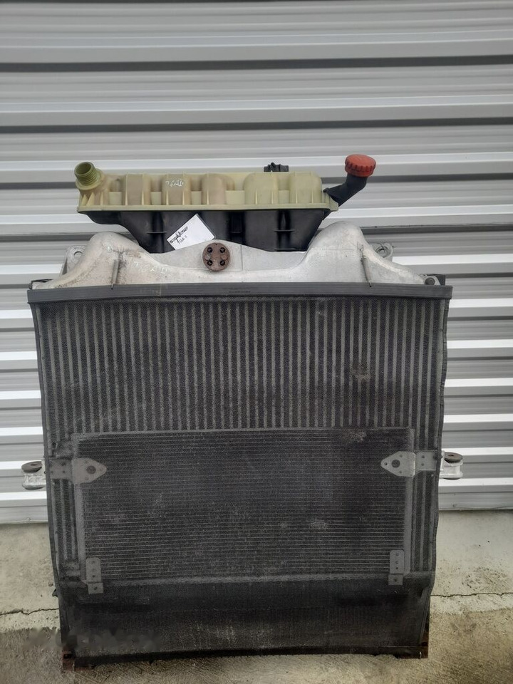 MAN TGA 81061016477 - Intercooler para Camión: foto 1 MAN TGA 81061016477 - Intercooler para Camión: foto 1