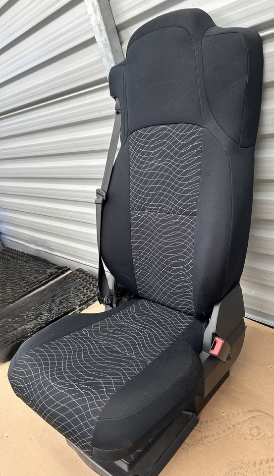 MERCEDES ACTROS MP4 PASSENGER SEAT - Asiento: foto 5 MERCEDES ACTROS MP4 PASSENGER SEAT - Asiento: foto 5
