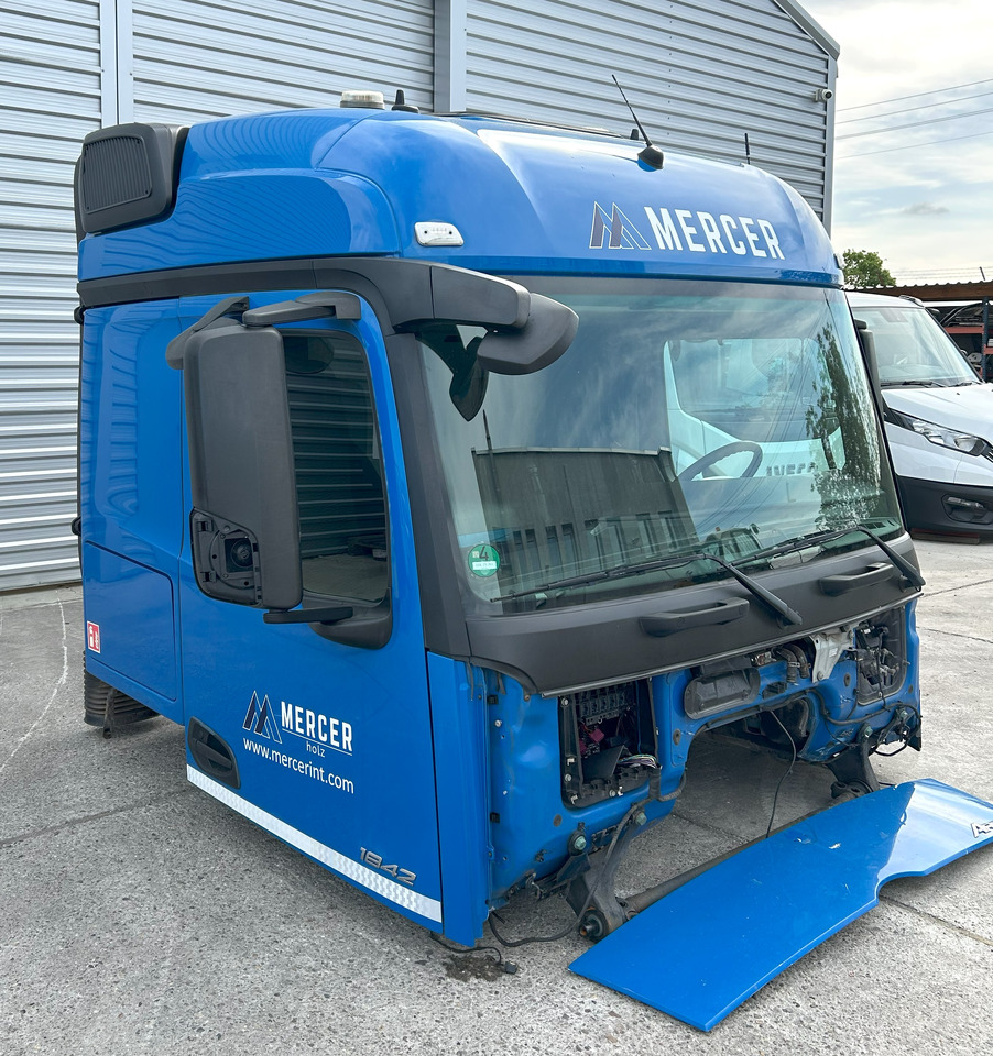 MERCEDES AROCS MP4 L STREAM SPACE 2.30M , tunnel 170 mm - Cabina: foto 2 MERCEDES AROCS MP4 L STREAM SPACE 2.30M , tunnel 170 mm - Cabina: foto 2